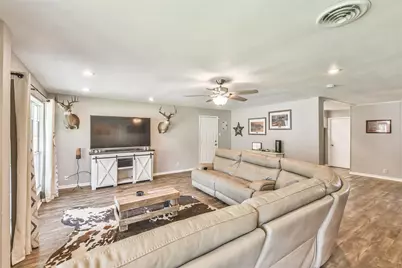 107 Sunset Heights Avenue, Dayton, TX 77535 - Photo 5