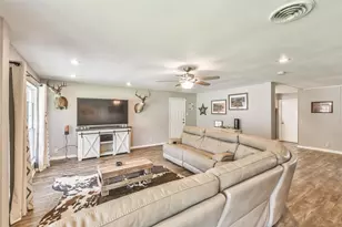 107 Sunset Heights Ave, Dayton, TX 77535 - Photo 5