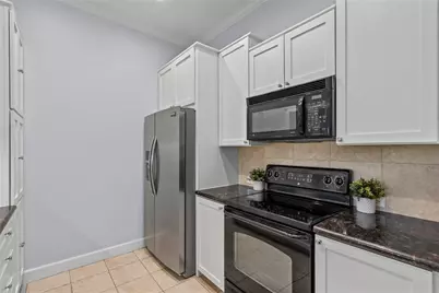 1900 Genesee Street #203, Houston, TX 77006 - Photo 13