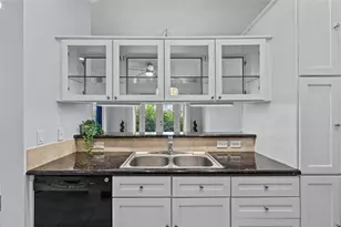1900 Genesee St, Houston, TX 77006 - Photo 15