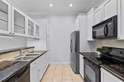 1900 Genesee Street #203, Houston, TX 77006 - Photo 11