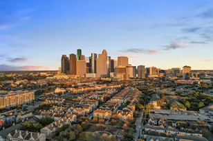 1900 Genesee St, Houston, TX 77006 - Photo 3