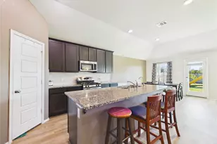 1237 Steed Bluff Dr, Alvin, TX 77511 - Photo 17