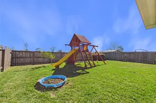 1237 Steed Bluff Dr, Alvin, TX 77511 - Photo 39