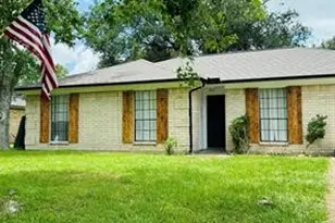 3318 Schroeder Ave, Needville, TX 77461 - Photo 1
