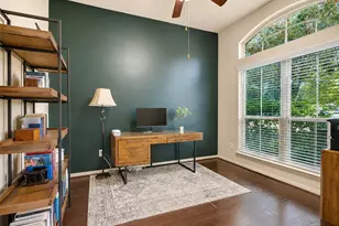 574 Southampton Ln, League City, TX 77573 - Photo 3