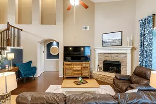 574 Southampton Ln, League City, TX 77573 - Photo 11