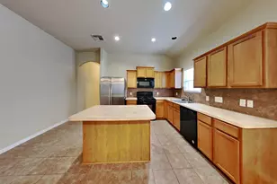 14210 Merganser Dr, Houston, TX 77047 - Photo 3