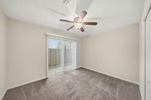 8415 Hearth Dr, Houston, TX 77054 - Photo 5