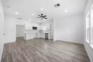 7502 Laura Koppe Rd, Houston, TX 77028 - Photo 7