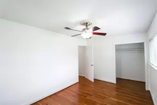4513 Nina Lee Ln, Houston, TX 77092 - Photo 5