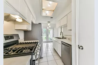 12203 Cape Hyannis Drive, Houston, TX 77048 - Photo 5