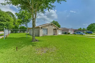 12203 Cape Hyannis Dr, Houston, TX 77048 - Photo 29