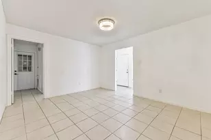 12203 Cape Hyannis Dr, Houston, TX 77048 - Photo 11