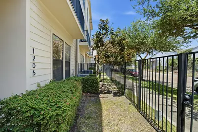 1206 Delano Street, Houston, TX 77003 - Photo 33