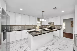 5823 McKnight St, Houston, TX 77035 - Photo 23