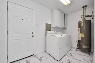 5823 McKnight St, Houston, TX 77035 - Photo 25
