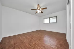 5823 McKnight St, Houston, TX 77035 - Photo 25