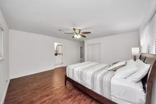 5823 McKnight St, Houston, TX 77035 - Photo 35