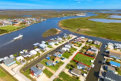 402 Shark Lane, Surfside Beach, TX 77541 - Photo 3