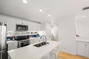217 W Drew St, Houston, TX 77006 - Photo 11