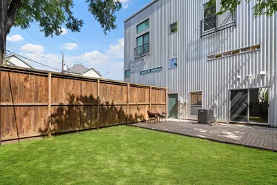 217 W Drew Street, Houston, TX 77006 - Photo 5