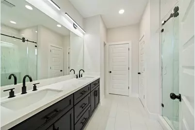 1003 E 33rd Street, Houston, TX 77022 - Photo 31