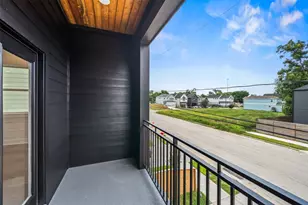 1003 E 33rd St, Houston, TX 77022 - Photo 21