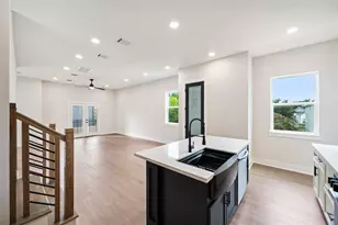 1003 E 33rd St, Houston, TX 77022 - Photo 15