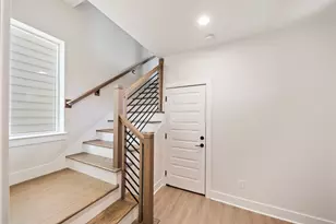 1003 E 33rd St, Houston, TX 77022 - Photo 11