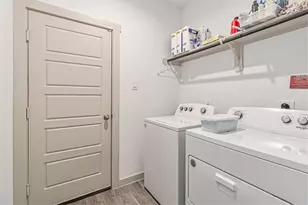 12823 Tokenhouse Ln, Houston, TX 77047 - Photo 15