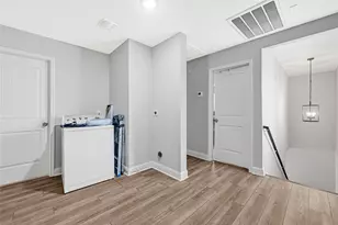 1300 Cypress St, Baytown, TX 77520 - Photo 11