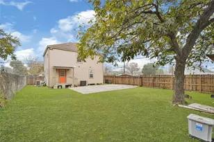 1300 Cypress St, Baytown, TX 77520 - Photo 21