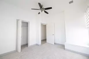 1625 39th St, Galveston, TX 77550 - Photo 21