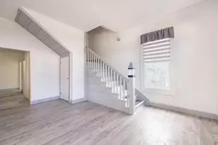 1625 39th St, Galveston, TX 77550 - Photo 17