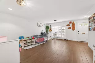 12705 Huntingwick Dr, Houston, TX 77024 - Photo 9