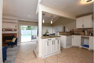 7726 Miller Glen Lane, Houston, TX 77072 - Photo 11