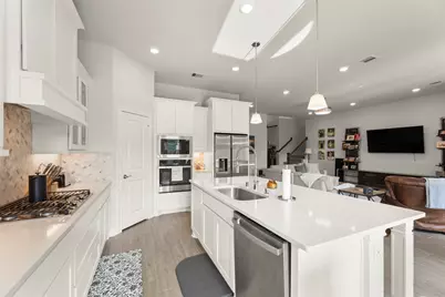 1939 Shallow Canyon Ln, Katy, TX 77494 - Photo 9