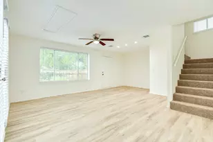 408 Gardenia St, Lake Jackson, TX 77566 - Photo 9