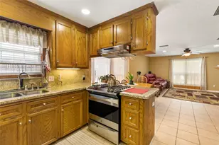 709 Aster Dr, College Station, TX 77845 - Photo 3