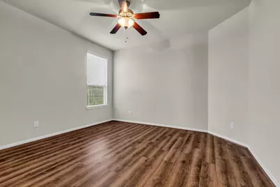 14206 Rainier Peak Crossing, Conroe, TX 77384 - Photo 7