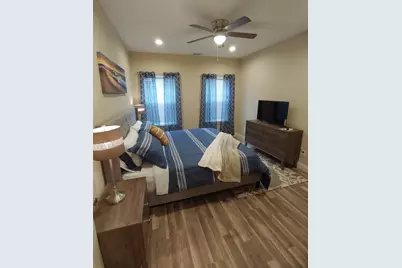 4926 Weeping Willow Road #B, Houston, TX 77092 - Photo 11