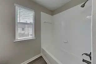18706 Woodglen Shadows Dr, Humble, TX 77346 - Photo 29