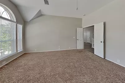 18706 Woodglen Shadows Drive, Humble, TX 77346 - Photo 13