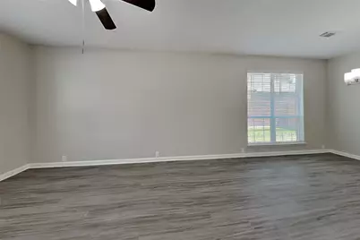 18706 Woodglen Shadows Drive, Humble, TX 77346 - Photo 3