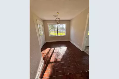 118 Clover Street, Lake Jackson, TX 77566 - Photo 9