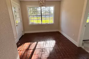 118 Clover St, Lake Jackson, TX 77566 - Photo 9