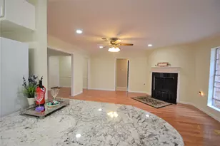 12711 Westleigh Dr, Houston, TX 77077 - Photo 9
