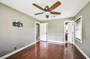 6833 Concho St, Houston, TX 77074 - Photo 21