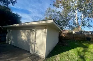 4306 Saratoga Dr, Houston, TX 77088 - Photo 5